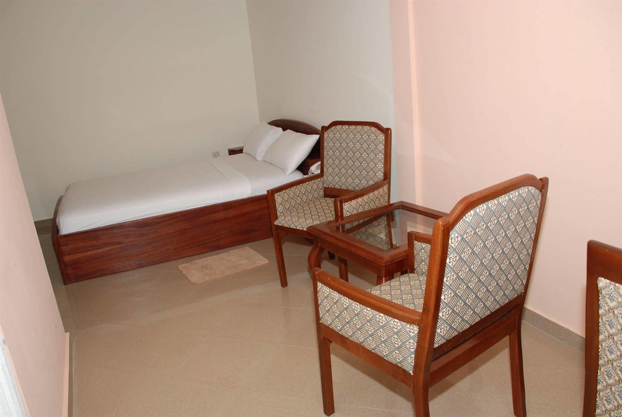 Hotel Obama Akkra Zimmer foto